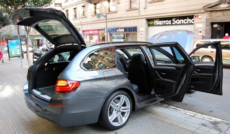 BMW 530D/A TOURING XDRIVE PACK “M” 258 CV lleno